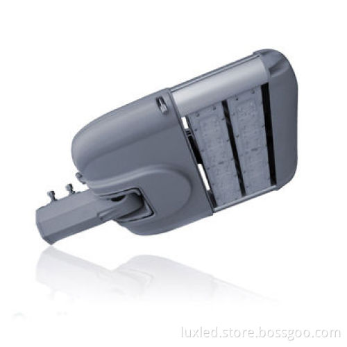60W LED Streetlight with IP65 Protection Grade for 8m Pole Use, 30-36V LED Working Voltage